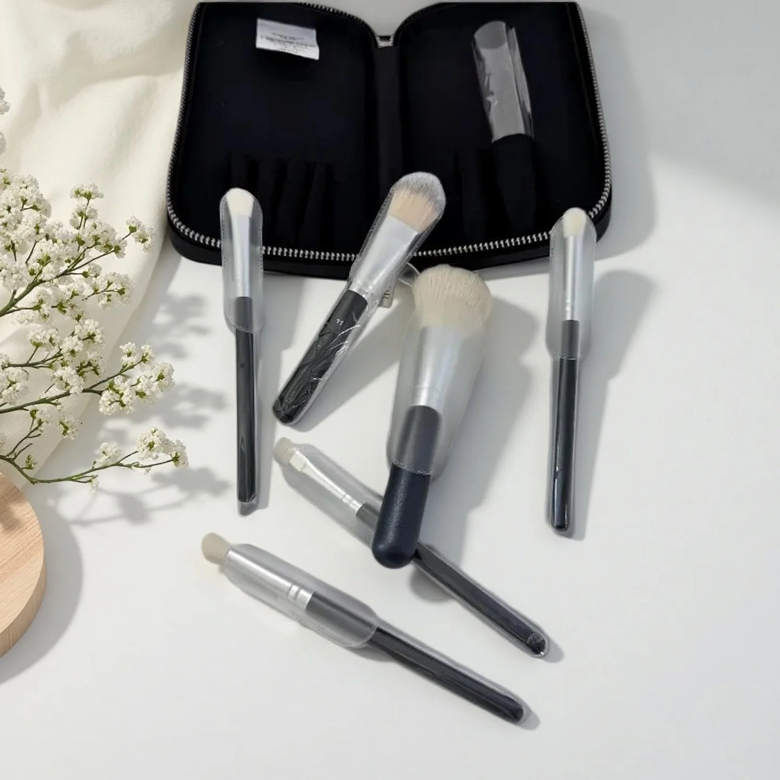 Luxury Travel Makeup Brush Set Including Foundation Brush, Blush Brush, Eyeshadow Brush, and Eyeliner Brush. Makeup Tools.
